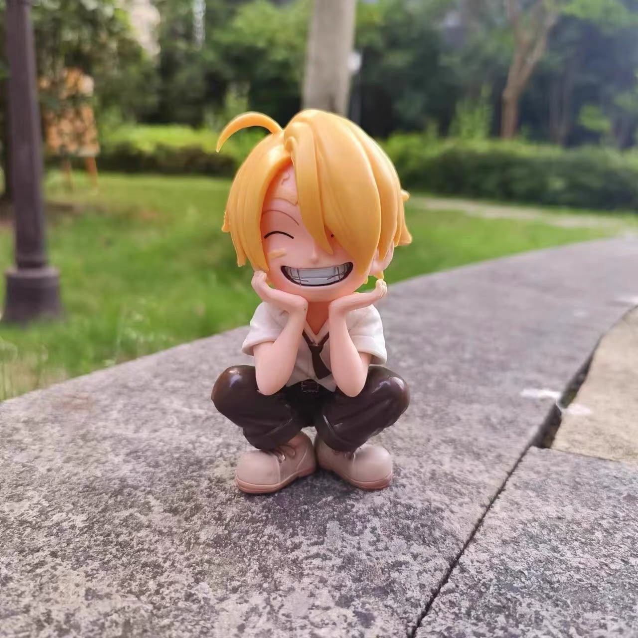 Chef Sanji Collectible Figure - Image 6