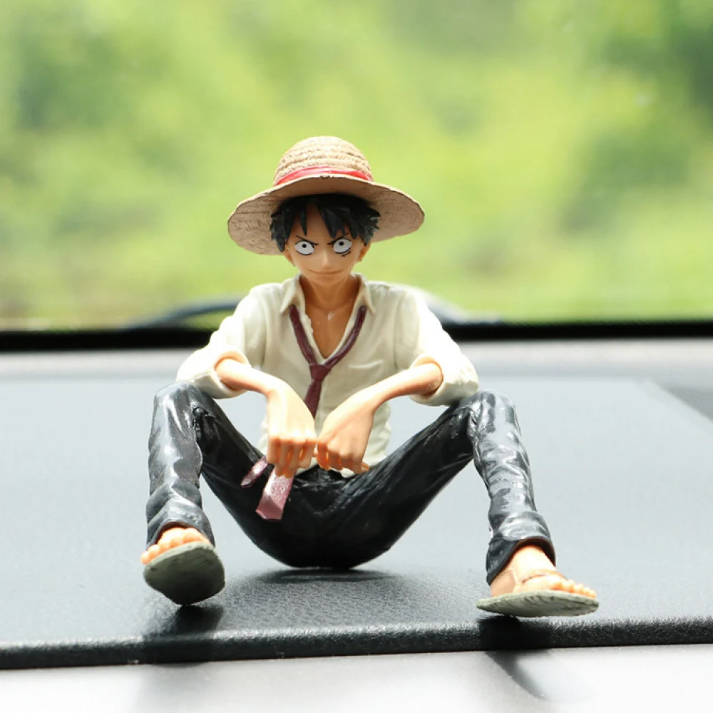 Seated Luffy Collectible Figure - Image 2