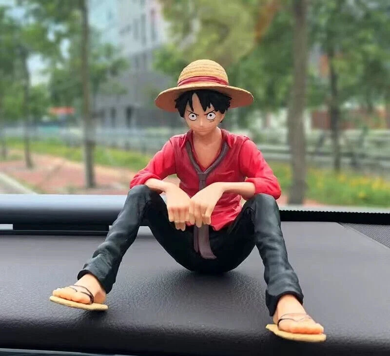 Sitting Luffy Collectible Figure - Image 3