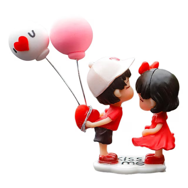Sweet Kiss Couple Love Figurine - Image 2
