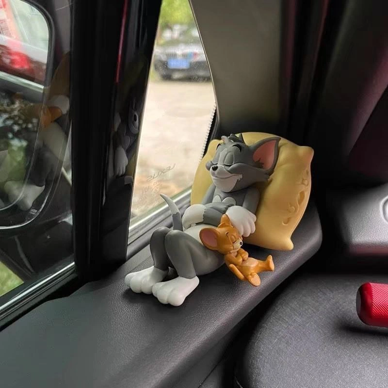 Tom & Jerry Collectible Figure - Image 2