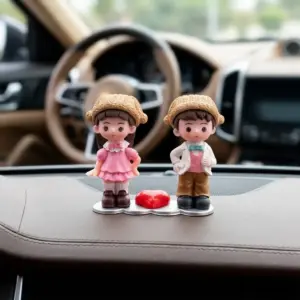 Love Couple Decorative Figurine